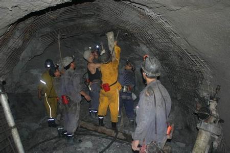 太湖工程爆破中的危险因素分析以及应对工程爆破危险的措施